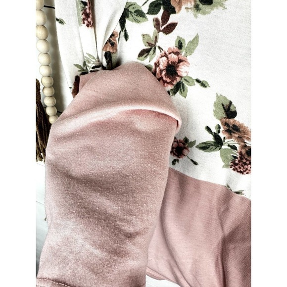 Pre-Loved half Floral/ half pale pink long sleeve top SML - Picture 4 of 8